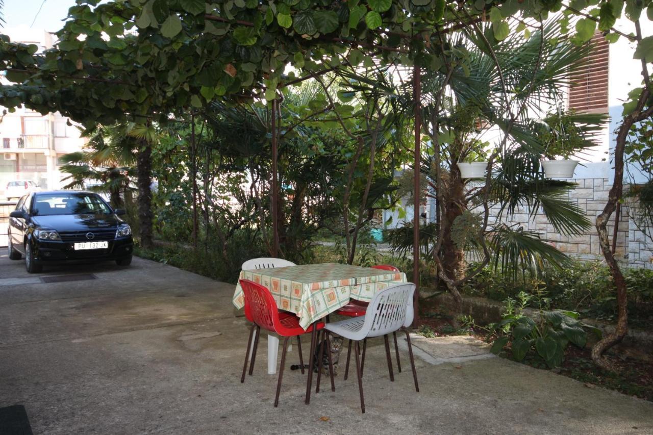 With A Parking Space - 2539
